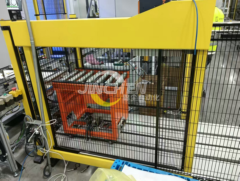 封閉移動(dòng)輥筒線，滾筒輸送機(jī)，輥筒擺渡線，自動(dòng)開(kāi)關(guān)門(mén)